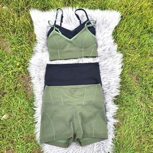 Aerie Seamless Set Bundle Size L
